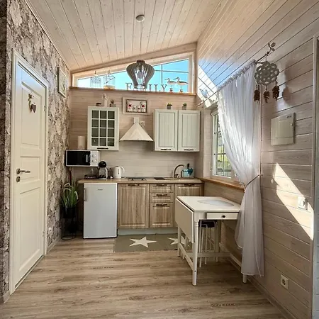 Naujos Statybos Namelis *