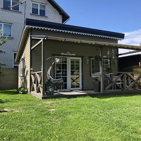 Naujos Statybos Namelis *